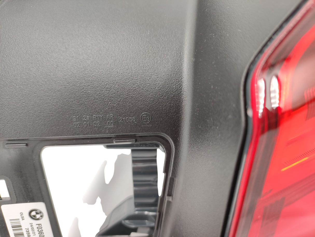 BMW SERIE 1 Original Rücklicht Außenrückfahr LED Rechts 63217359018